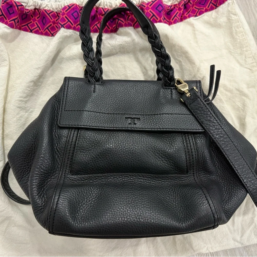 Tory Burch leather Bag | half moon braided strap cross body